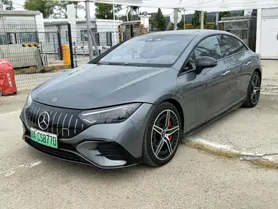 Mercedes-Benz EQE AMG 2025