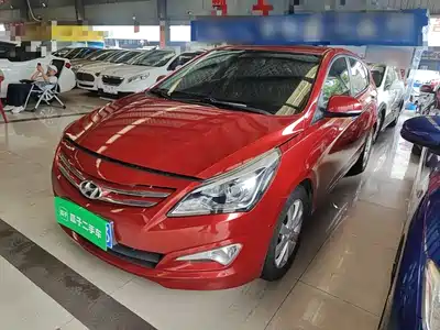 Hyundai Reina 2015