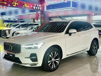 Volvo XC60 2022