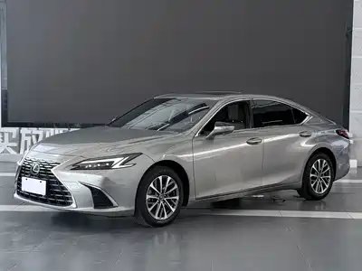 Lexus ES 2026