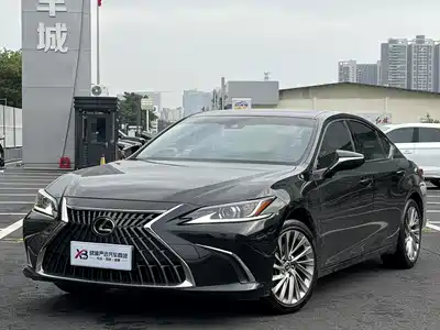 Lexus ES 2024