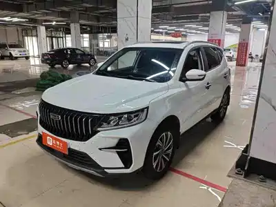 Geely Emgrand X6 2022