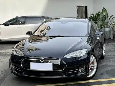 Tesla Model S 2016