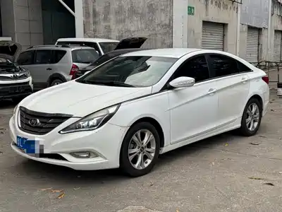 Hyundai Sonata 2011