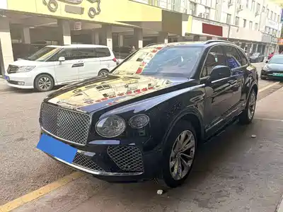 Bentley Bentayga Hybrid 2022