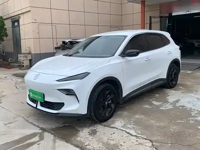 MG ES5 2025