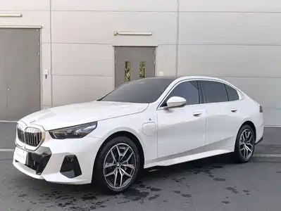 BMW i5 2026