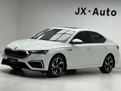 Škoda Octavia 2023