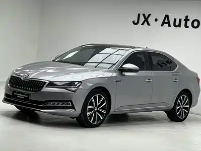 Škoda Superb 2023