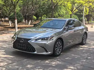 Lexus ES 2024