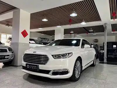 Ford Taurus 2016