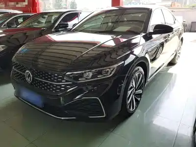 Volkswagen Passat 2022