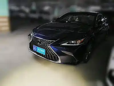 Lexus ES 2022