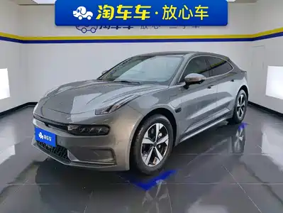 ZEEKR 001 2025