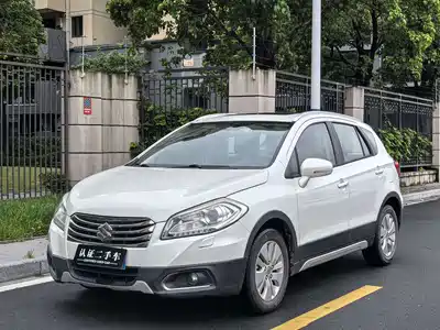 Suzuki SX4 S-Cross 2015