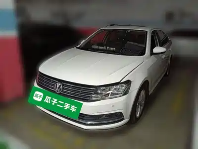 Volkswagen Lavida 2015