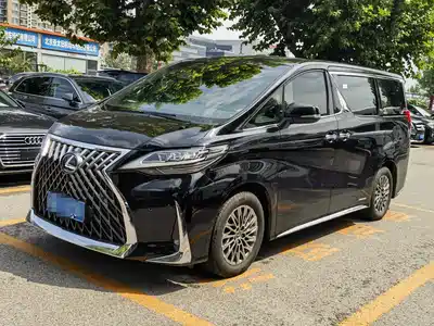 Lexus LM 2021