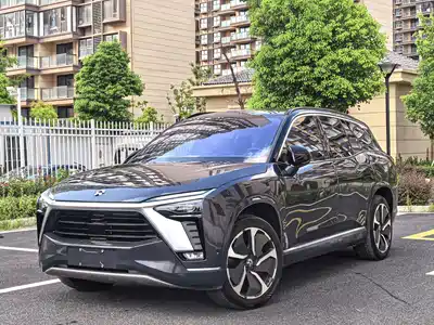 NIO ES8 2021