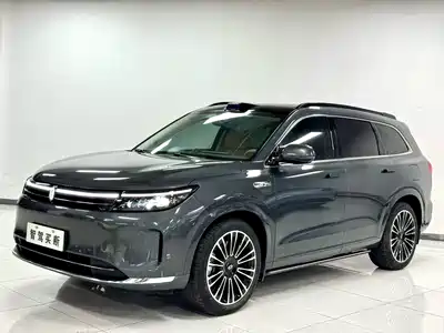 AITO Wenjie M7 2025