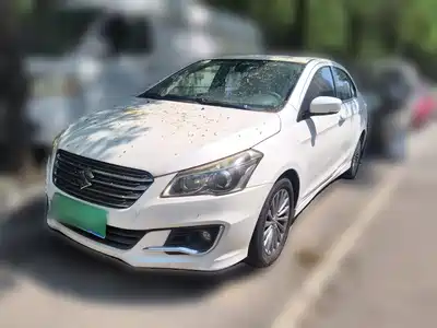 Suzuki Alivio 2015