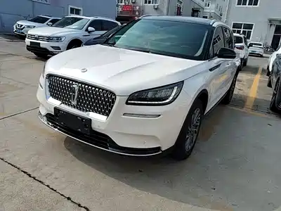 Lincoln Adventurer 2023