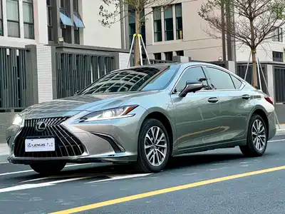 Lexus ES 2023