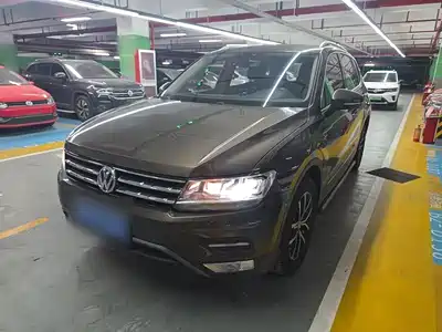 Volkswagen Tiguan L 2017