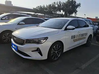 Geely Emgrand 2025