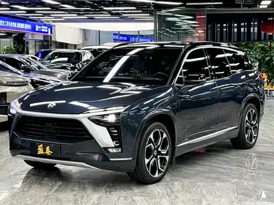 NIO ES8 2021