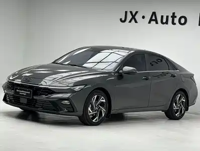 Hyundai Elantra 2025