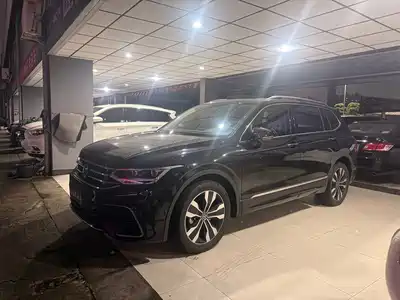 Volkswagen Tiguan L 2024