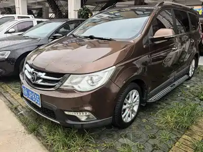 Baojun 730 2015