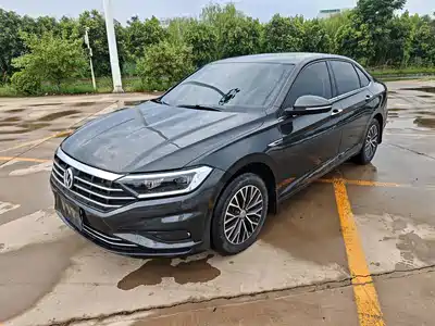 Volkswagen Sagitar 2020