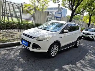 Ford Kuga 2015