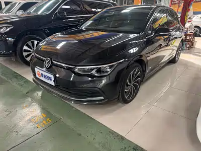Volkswagen Golf 2021