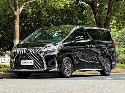 Lexus LM 2022