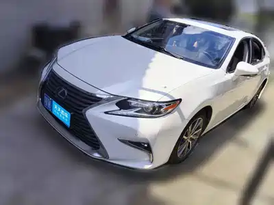 Lexus ES 2017