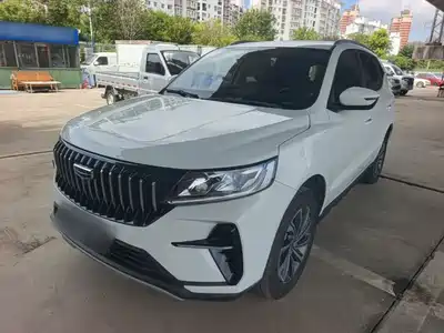 Geely Emgrand X6 2022