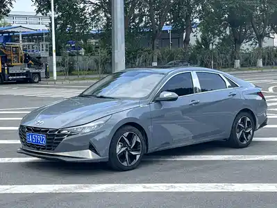 Hyundai Elantra 2021