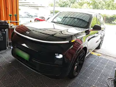 Li Auto L8 2023