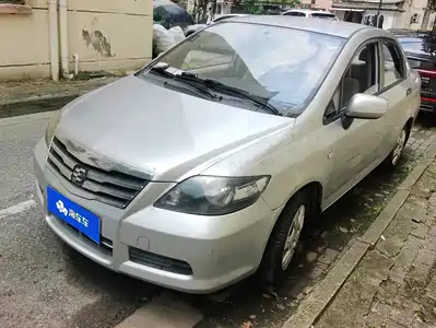 Everus S1 2012