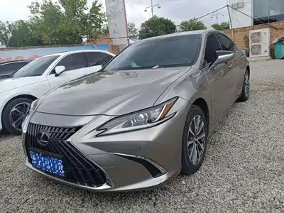 Lexus ES 2022
