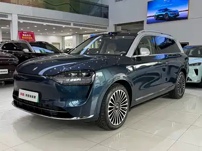 AITO Wenjie M9 2025
