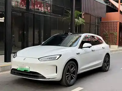 AITO Wenjie M5 2025