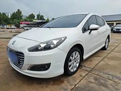Peugeot 308 2016