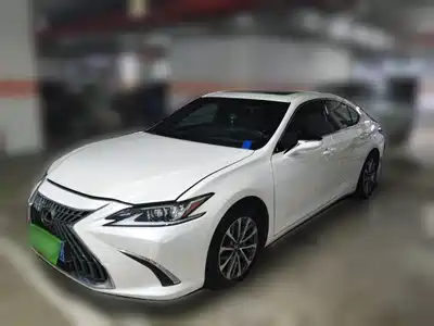 Lexus ES 2023
