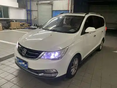 Baojun 730 2015