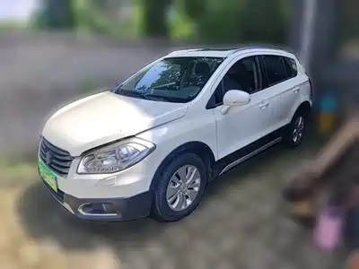 Suzuki SX4 S-Cross 2015