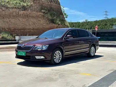 Škoda Superb 2014