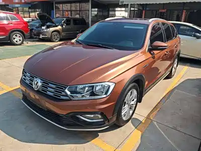 Volkswagen C-TREK 2017